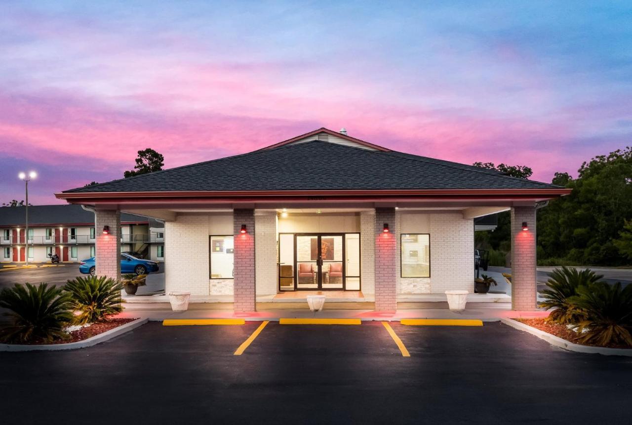 Red Roof Inn & Suites Thomasville Ngoại thất bức ảnh
