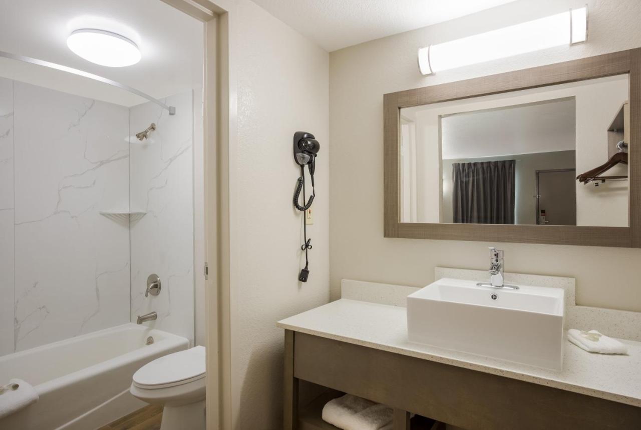 Red Roof Inn & Suites Thomasville Ngoại thất bức ảnh